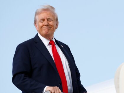 OINT BASE ANDREWS, MARYLAND - SEPTEMBER 11: U.S. President Donald Trump boards Air Force O