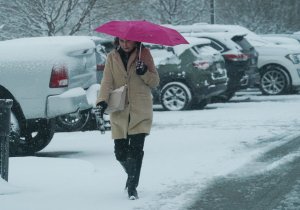 Arctic blast brings snow, frigid temperatures to much of U.S.