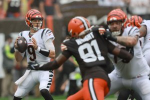 Cleveland Browns, defensive end Alex Wright agree to $33M extension