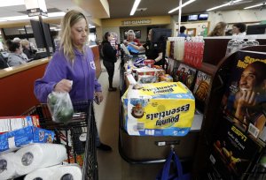 U.S. consumer confidence near lowest point as shutdown drags