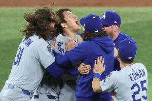 ESPN, NBC, Netflix secure 3-year deals to air Major League Baseball games