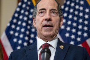 House Dems: Ghislaine Maxwell plans to ask for commutation from Trump