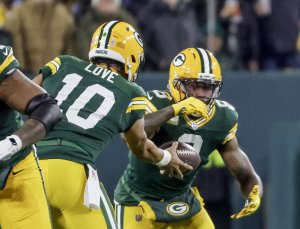 Jacobs, Achane lead Week 11 fantasy football running back rankings