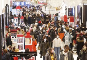 Record $11.8B online Black Friday sales exceed in-store shopping