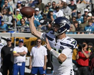 Sam Darnold, Seattle Seahawks stifle Washington Commanders