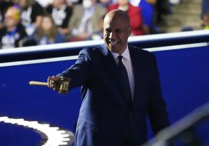 Sen. Cory Booker webs fiancee Alexis Lewis Newark and D.C.