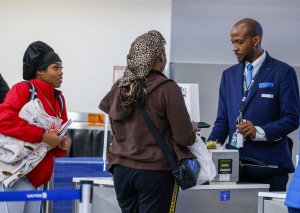 Thursday begins with 1,000 flight cancellations; cuts to continue