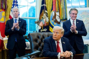 Trump signs Genesis Mission executive order to accelerate AI for science