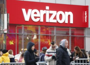Verizon to cut 13,000 non-union jobs