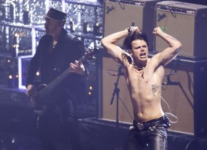 Yungblud cancels tour dates due to health issues