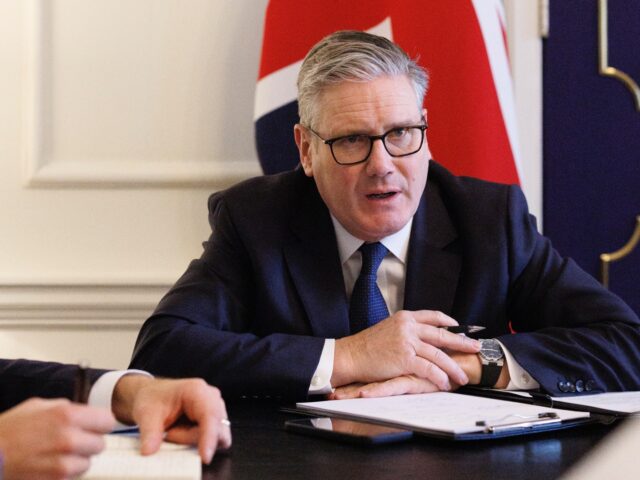 25/11/2025. London, United Kingdom. Prime Minister Keir Starmer calls Ukrainian President