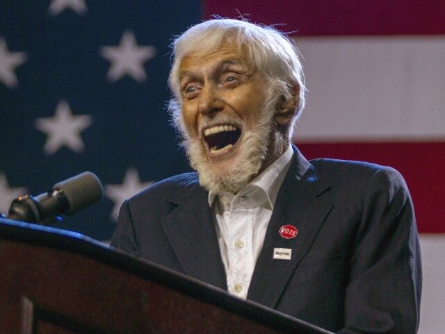 AP20062257154487 Actor and comedian Dick Van Dyke, 94, speaks before the arrival of Democratic presidential