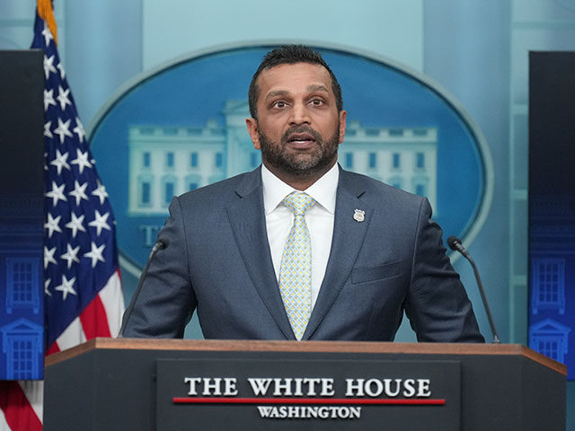 Title: Trump Image ID: 25316671303813 Article: FBI Director Kash Patel White House speaks