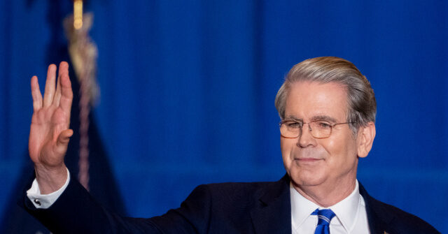 Trump Calls Treasury Secretary Scott Bessent 'Our Savior' at Pennsylvania Rally