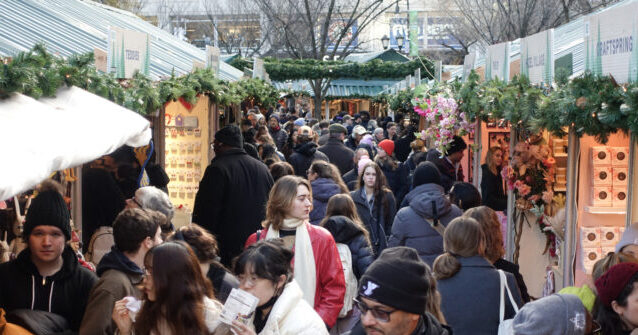 breitbart.com - John Carney - Strong Holiday Shopping Obscured by Auto and Housing Weakness in October Retail Sales