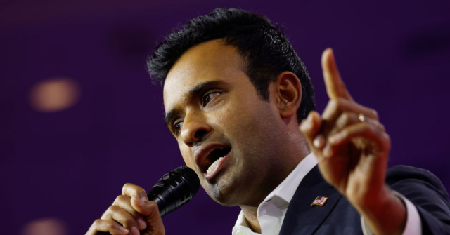 
                            Vivek Ramaswamy Says 'Heritage Americans' Aren’t Real: 'Either You're an American or You're Not'