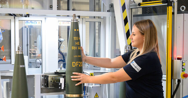 Biggest Arms Producers Increase Revenue to Record Levels: Report