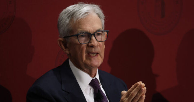 Private Sector Sheds 32,000 Jobs, ADP Says