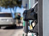 Winning: U.S. Average Gas Price Dips Again, Under $3 a Gallon