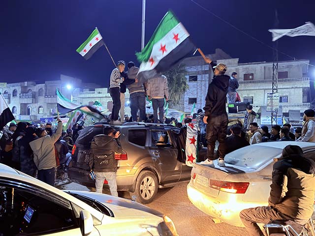 Chaotic Clashes Erupt in Syria Between Jihadist Government and Kurds