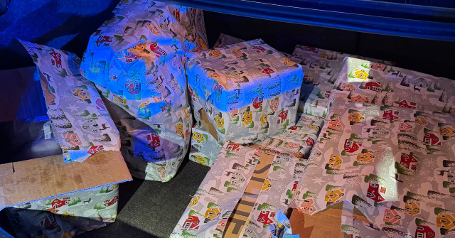 Police: Man Arrested in Kentucky with 55 Pounds of Meth Wrapped as Christmas Presents in Trunk of His Car