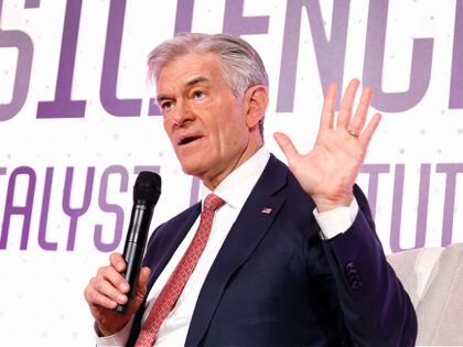 WASHINGTON, DC - NOVEMBER 17: Dr. Mehmet Oz, Administrator, CMS speaks on stage during The