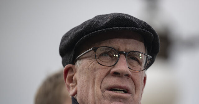 Sen. Peter Welch Urges 'Assault Weapons' Ban After Brown U Pistol Attack