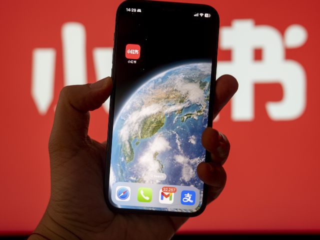 Taiwan Bans Communist China's ‘Little Red Book’ App for Online Shopping Fraud