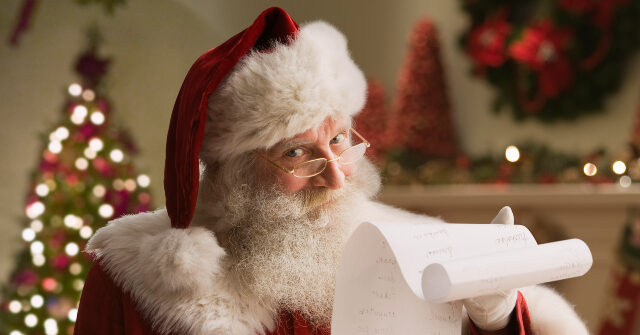 WATCH: Idaho Secret Santa Gives Elderly Volunteer in Need 'The Best Gift'