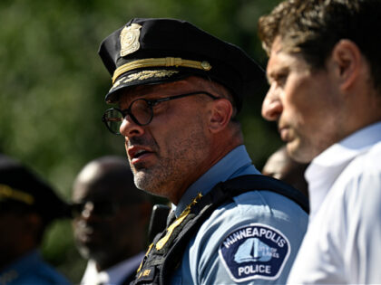 MINNEAPOLIS, MINNESOTA - AUGUST 27: Minneapolis Police Chief Brian O'Hara (L) speaks as Ma