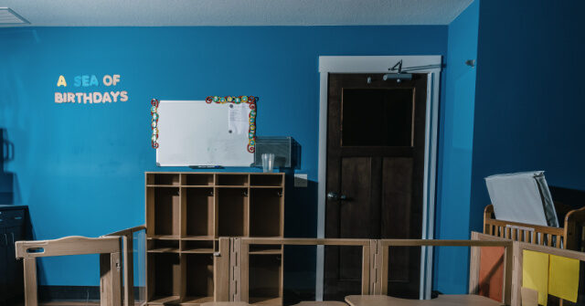 Minnesota Daycare Center Replaces 'Learing' with 'Learning'