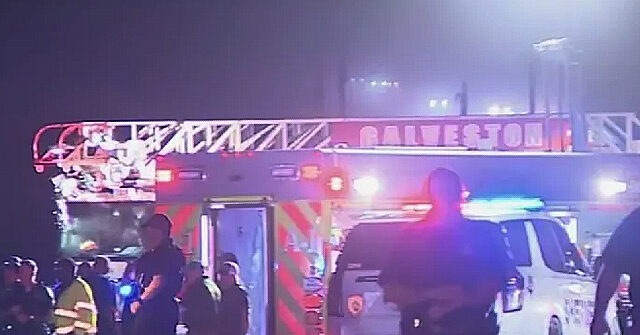 Six Dead After Mexican Medical Transport Plane Plunges Into Galveston Bay in Heavy Fog