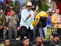 Cringe Alert: Watch as Maduro Sings ‘Don’t Worry Be Happy’ to Americans