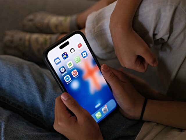 Australia’s Social Media Shutdown for Under-16’s Takes Effect