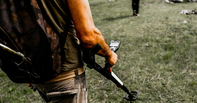 PHOTO: Metal Detectorist Uncovers Gilded Jesus Figure Dating to 1100 A.D. in Norway