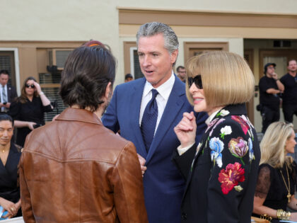 LOS ANGELES, CALIFORNIA - OCTOBER 26: (L-R) Gavin Newsom and Anna Wintour attend Vogue Wor