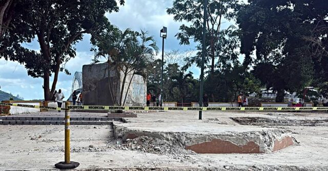 Panama Mayor Demolishes Monument to 'Chinese-Panamanian Friendship'
