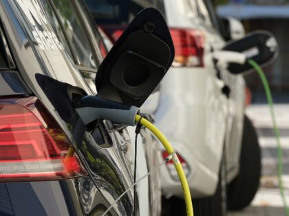 Plug-In Hybrid Electric Vehicle Catches Fire in Colorado Garage Injuring Delivery Driver