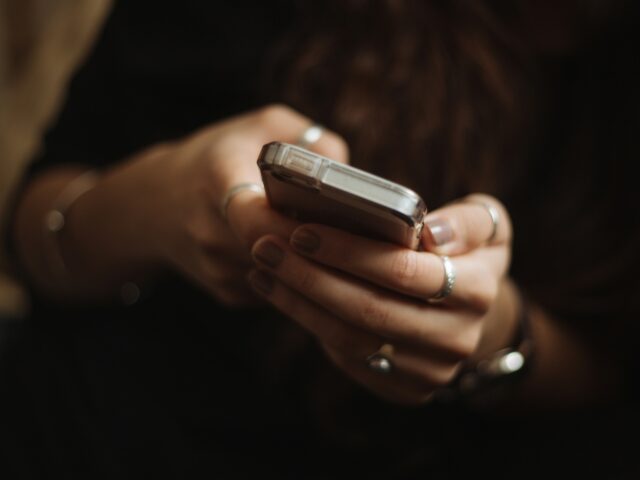 priscilla-du-preez-BjhUu6BpUZA-unsplash