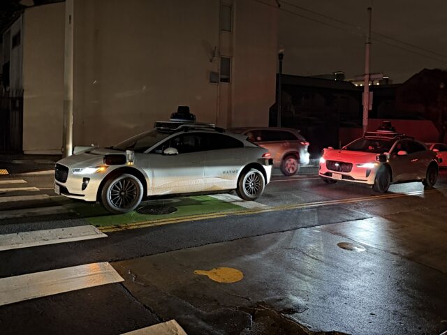 SAN FRANCISCO, CA - DECEMBER 20: Waymo driverless car is not able to detect traffic lights