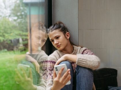 teen with mental health issues using ChatGPT