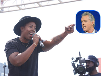 LOS ANGELES, CA - JUNE 18: Singer Tish Hyman performs at the 2016 BET Experience at Baldwi