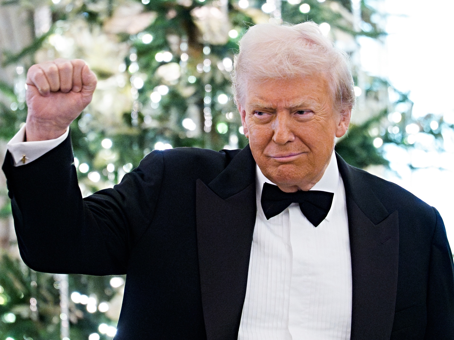 Трамп связал задержку сделки с Ираном со сменой власти в Тегеране