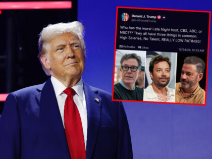 POWDER SPRINGS, GEORGIA - OCTOBER 28: Republican presidential nominee, former U.S. Preside