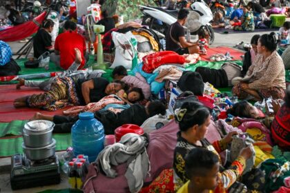 The reignited conflict has displaced around 800,000 people on both sides of the border