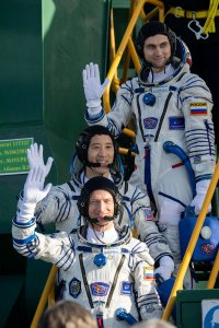 Astronaut Jonny Kim, 2 cosmonauts scheduled for ISS departure