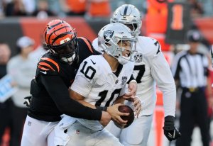 Bengals' Trey Hendrickson undergoes season-ending core muscle surgery