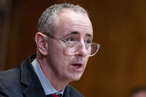 4 House Republicans break with Speaker Johnson to force ACA vote