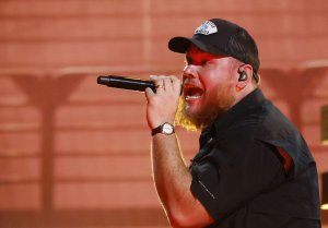 Luke Combs releases 'Giving Her Away,' studio video