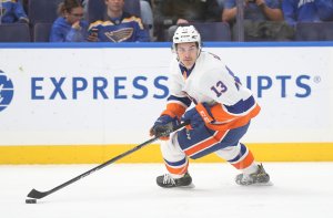 Marchment trip, Barzal slash spark Blue Jackets-Islanders NHL brawl